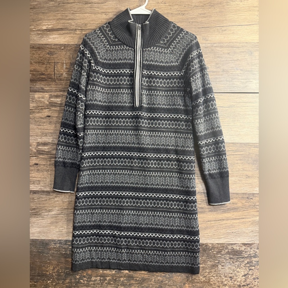 Eddie Bauer Charcoal and Light Gray Knit Long Sleeve Dress